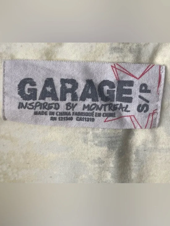 2/$15 Garage Yellow V-Neck Pocket Tee - Women's US S - Picture 2 of 6